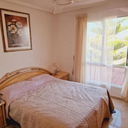 Magnifico Adosado En Torrevieja, Alicante. Holiday home Torrevieja